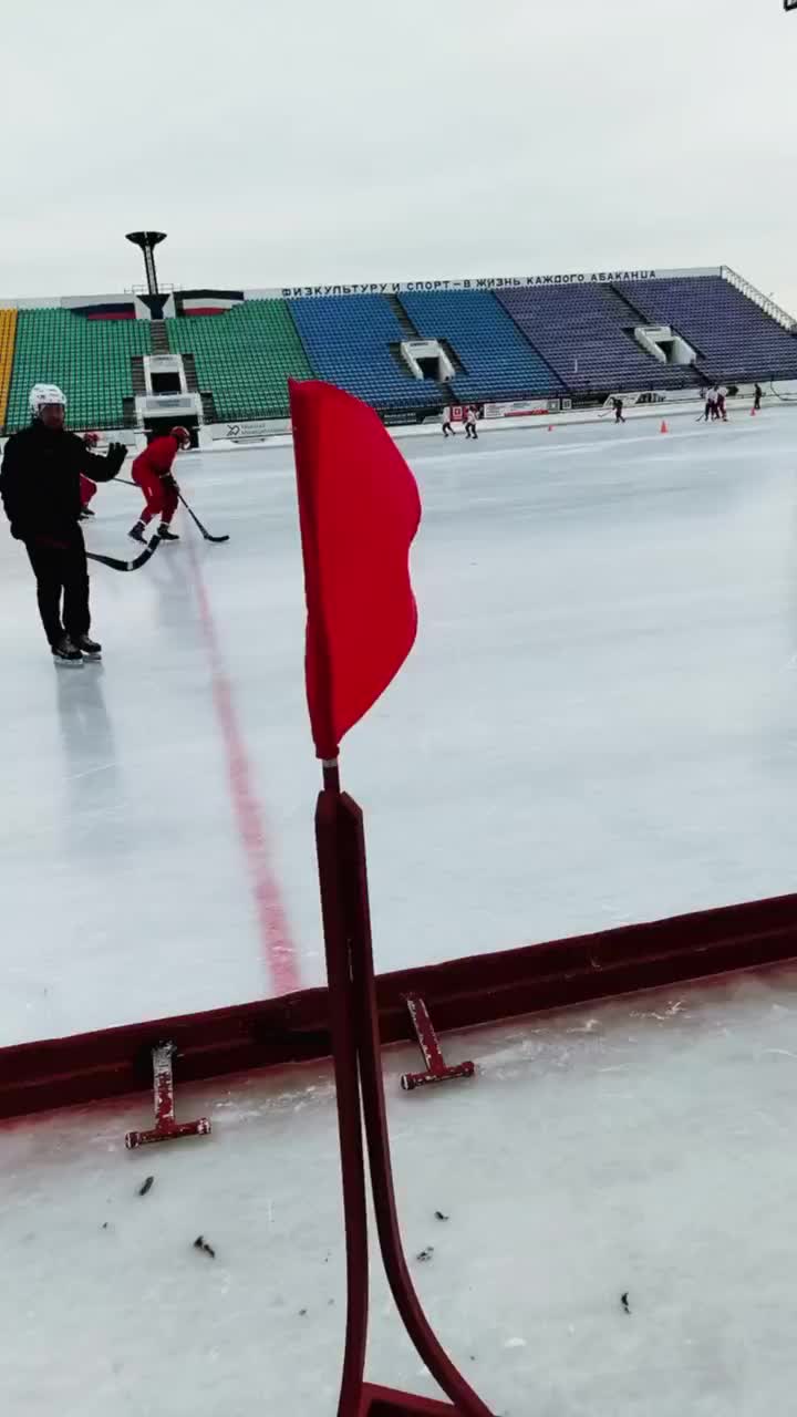 Праздничные события в Кузбассе: открытие катка и хоккейные матчи с участием Ак Барса