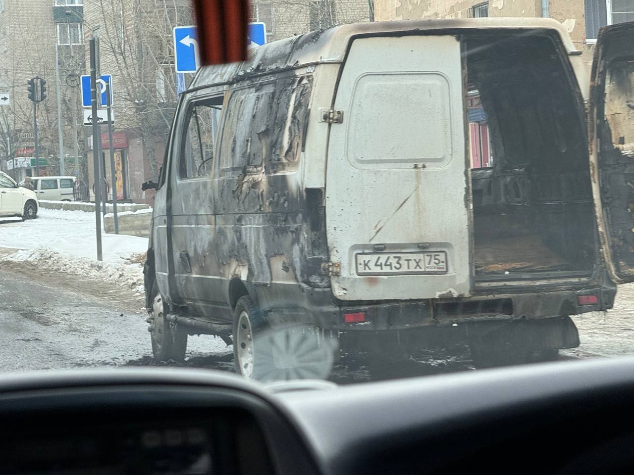 Всё, что осталось от горевшей сегодня днём «Газели»   Возгорание произошло на улице Новобульварная возле магазина «Северянка»