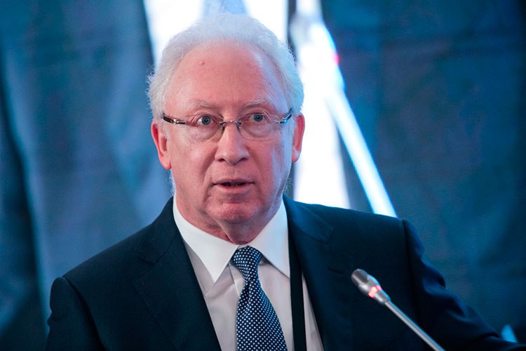 Рецессия экономики России и налоговые поступления Если российская экономика столкнется с рецессией в 2026 году выполнение планов по сбору налоговых доходов окажется под угрозой такое мнение высказал бывший заместитель председателя Центрального банка РФ Олег Вьюгин investing investing