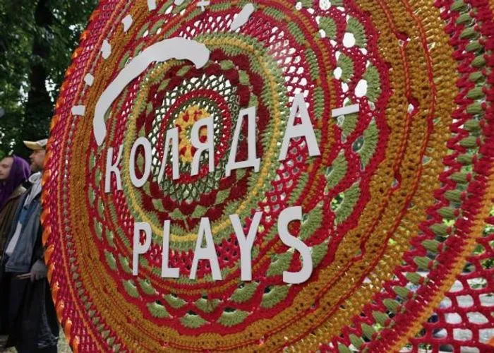 Театральный фестиваль современной драматургии Коляда Plays подведёт итоги заявочной кампании к середине апреля тогда же начнут формировать основную афишу Смотр пройдёт в Екатеринбурге летом