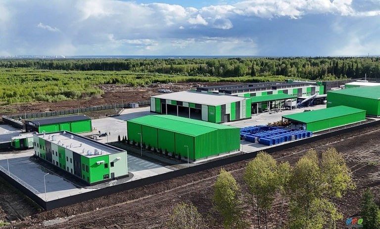 Под Томском 11 сентября 2025 года открылся комплекс по переработке отходов Сибирь Строительство КПО Сибирь завершилось в марте 2025 го В июне КПО был зарегистрирован в ЕГРН как имущество Томской области сведения о нем появились на публичной кадастровой карте В Росреестре было зарегистрировано право ООО Томская региональная концессионная компания на пользование объектом Подробнее на Бабре томск vtomsk24