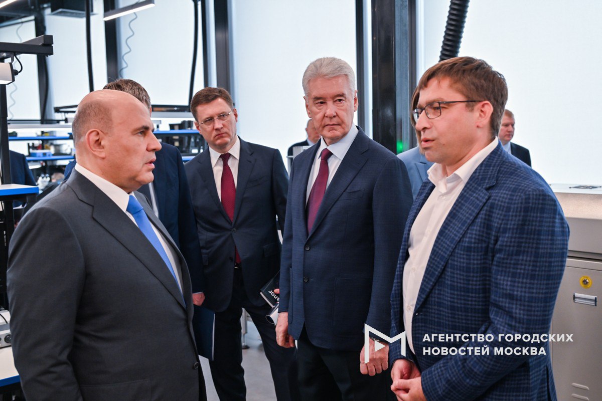 Михаил Мишустин и Сергей Собянин посетили кластер «Ломоносов» в научной долине МГУ. «Москва»