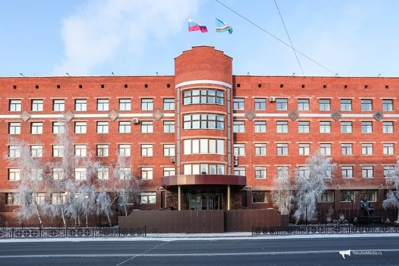 Якутские депутаты осудили призывы к сепаратизму Александра Иванова Депутат намеренно распространяет заведомо ложную информацию о якобы существующих ограничениях на изучение якутского языка Читать подробнее на сайте