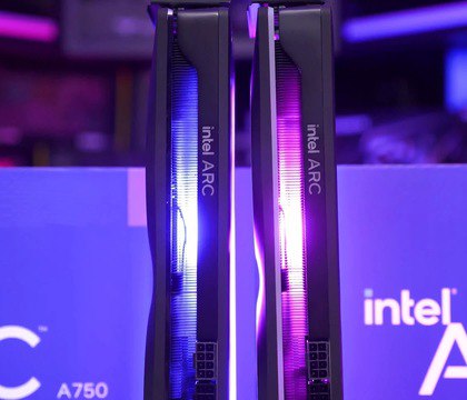 Intel официально подтвердила, что презентация видеокарт ARC Battlemage состоится 3 декабря  В последние дни в сети появилось множество слухов и предположений о сроках анонса нового поколения видеокарт Intel. Теперь же производитель самостоятельно подтвердил большинство из них, опубликовав короткий тизер-трейлер грядущей презетации.  Читать далее