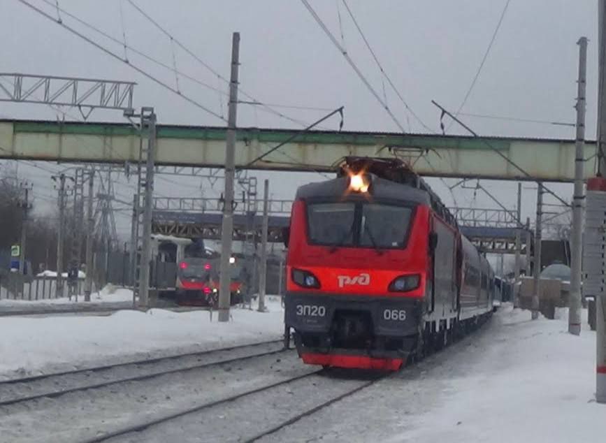 19 поездов задерживаются в Краснодарском крае после ночного сбоя на электросети Инцидент произошёл на перегоне между станциями Гирей и Отрадо Кубанское Специалисты уже приступили к ремонтным работам Радио 104FМ Новая Россия Мы в МАХ
