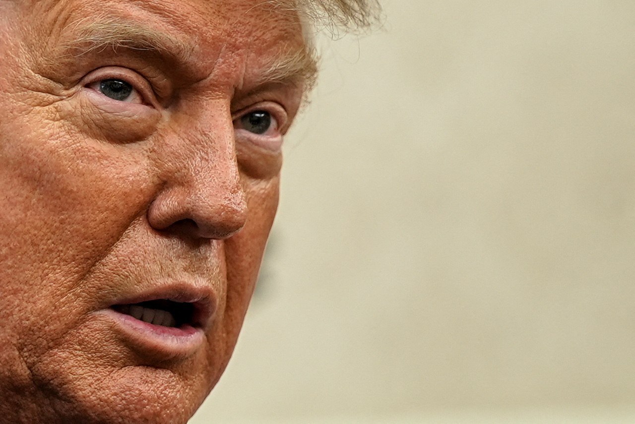 Дональд Трамп объявил о масштабном торгово экономическом соглашении между США и Узбекистаном В течение ближайших трёх лет Узбекистан осуществит закупки и инвестирует почти 35 миллиардов долларов а за следующие десять лет более 100 миллиардов долларов в ключевые американские отрасли включая критические минералы авиацию автокомпоненты инфраструктуру сельское хозяйство энергетику и химию информационные технологии и другие сферы написал президент США Подробнее anhor uz news usa uzbekistan agreement anhoruz Новости события мнения Мобильное приложение IOS Android