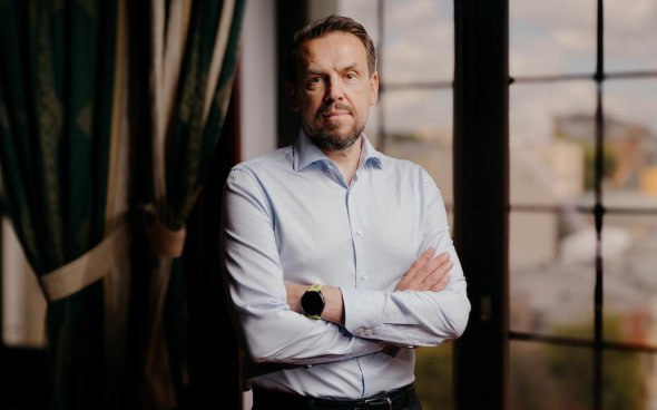 Готовность компаний к IPO РБК На Московской бирже 20 компаний готовы к первичному размещению акций IPO как сообщил председатель правления Виктор Жидков Он отметил что потенциальные участники могут быть из технологий медицины и производства однако текущая рыночная конъюнктура заставляет их пересматривать сроки выхода на рынок для достижения справедливой оценки стоимости В России существует около 500 компаний подходящих для IPO но прогнозировать их выход преждевременно Экономика Era Media