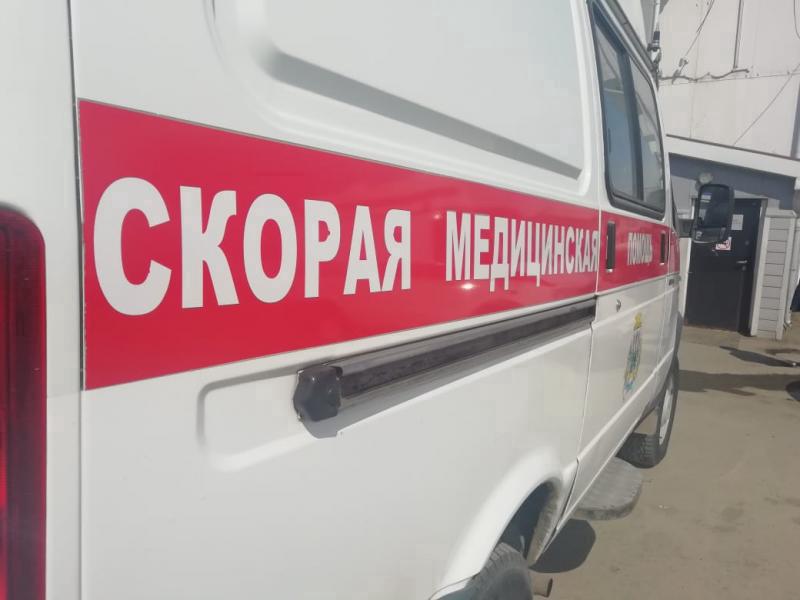 15 летняя девочка умерла во время урока физкультуры в школе 2 города Елизово Когда школьнице стало плохо ей была вызвана бригада скорой помощи Но помочь ребенку прибывшие врачи уже не смогли констатировали смерть Минздрав Камчатского края выражает искренние соболезнования родным и близким девочки сказали в ведомстве В настоящее время на месте работают следственные органы и специалисты выясняющие обстоятельства произошедшего Подписаться Прислать Чат