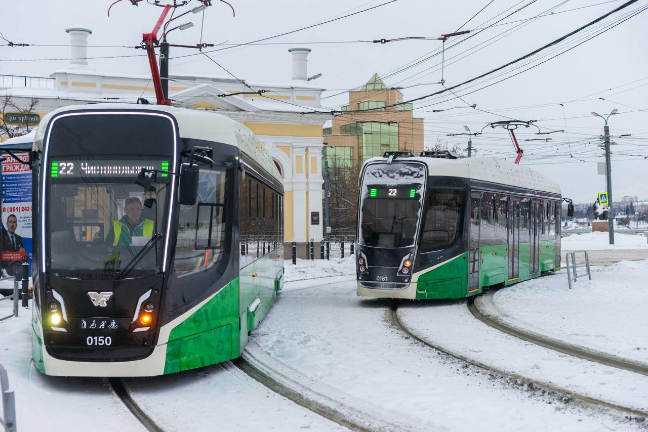 В Челябинске временно закроют движение трамваев по проспекту Победы   www up74 ru articles news 168276 Жителям города предлагают пока пересесть на автобусы Движение трамваев по проспекту Победы от улицы Чичерина до Каслинской будет закрыто на десять дней Ограничение начнет действовать с 22 часов вечера 16 января Как сообщили в ЧелябГЭТ временные неудобства связаны с тем что подрядчик по строительству линии скоростного транспорта Моспроект 3 приступает к присоединению временных трамвайных путей к действующей сети