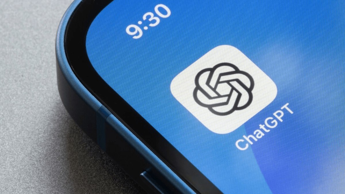 30 ноября 2022 года OpenAI запустила ChatGPT который положил начало буму ИИ За три года сервис превратился из простого чат бота в мультимодальную платформу с генерацией изображений видео и большим количеством интеграций а компания из исследовательской лаборатории в коммерческую структуру с оценкой в 500 млрд Как развивался ChatGPT в ретроспективе vc ru chatgpt 2618403