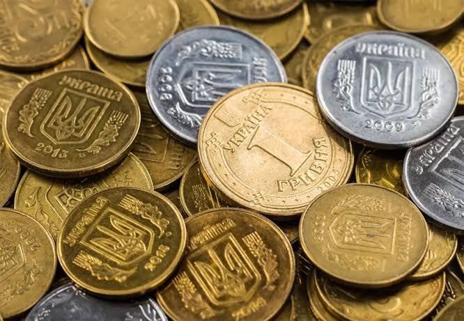 Национальный Банк Украины объявил о решении отказаться от названия копейка и вернуть историческое шаг По словам главы НБУ Андрея Пышного это шаг к окончательному разрыву с советским и российским прошлым Название шаг использовалось на украинских землях в XVI XVII веках и во времена Украинской революции 1917 1921 годов Пышный подчеркнул что копейка сегодня сохранилась лишь в трёх странах России Беларуси и Украине и Киев больше не хочет быть частью этого символического ряда Подпишись на Moldova Liberă