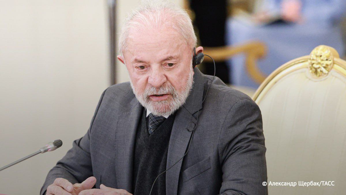 Поведение Трампа противоречит всем нормам дипломатии, глава США угрожает другим странам в соцсетях и пренебрегает возможностью переговоров. С такой оценкой выступил Лула да Силва. Лидер Бразилии отметил, что введение тарифов на бразильские товары может негативно сказаться на экономике самих Соединенных Штатов