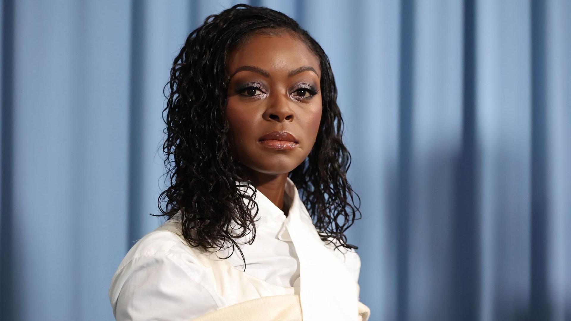 Hulu заказал пилотный эпизод перезапуска Секретных материалов которым занимается режиссёр Чёрной пантеры и Грешников Райан Куглер У шоу также появилась исполнительница одной из главных ролей Даниэль Дедуайлер известная по биографической драме Тилл   dtf ru cinema 4804670