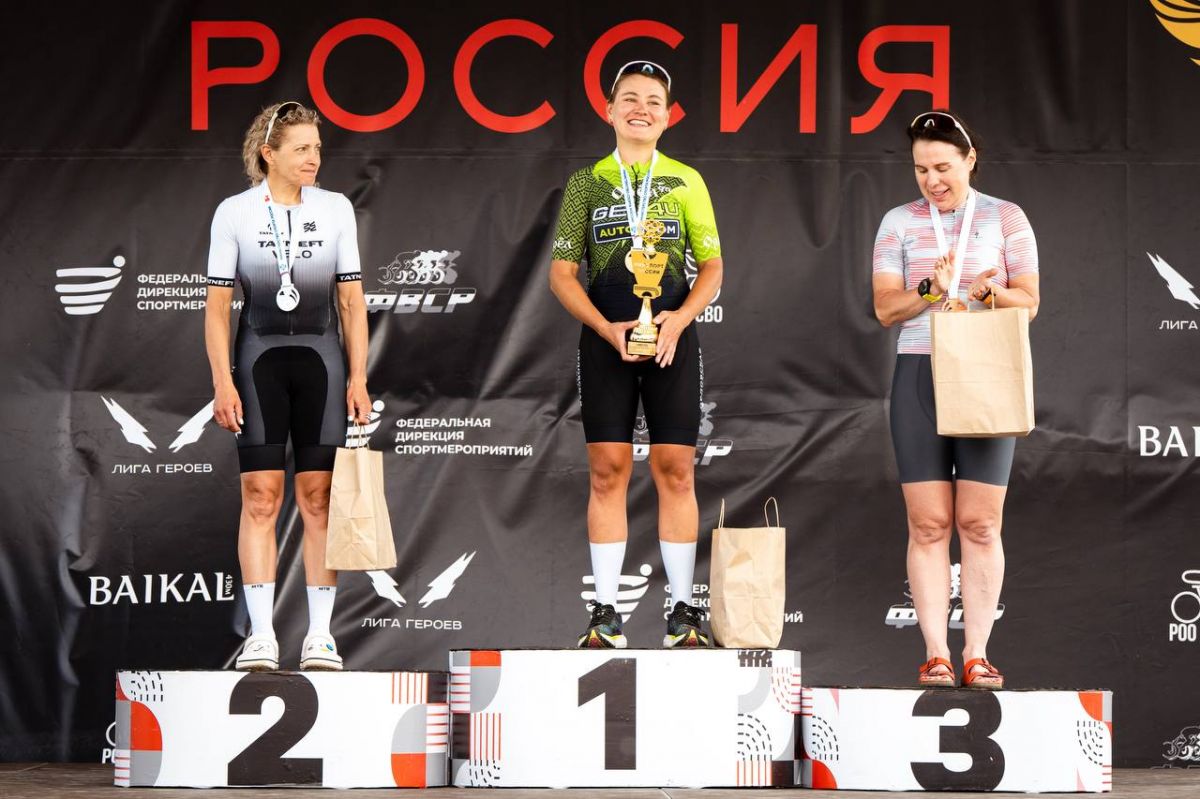 Орловская велосипедистка победила на первом этапе гонки "Россия" В Муроме стартовала многодневная любительская велогонка «Россия». Победительницей первого этапа стала спортсменка из Орловской области. ↗ Прислать новость Подписаться