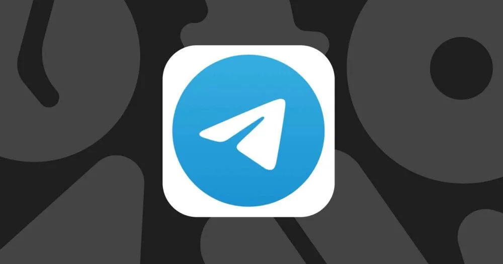 Бомба Telegram готовит крупное обновление для разработчиков мессенджер все больше превращается в полноценную суперапп платформу Датамайнеры нашли в бета версии ряд фич которые могут серьезно упростить запуск продуктов внутри Telegram Писать тестировать и деплоить код можно будет прямо внутри мессенджера У ботов появится собственное хранилище и память для работы с данными и аналитикой Упростится авторизация вход в сервисы по кнопке через Telegram Если это все действительно дойдет до релиза порог входа для разработчиков сильно снизится а количество сервисов внутри Telegram может вырасти кратно bugfeature telegram