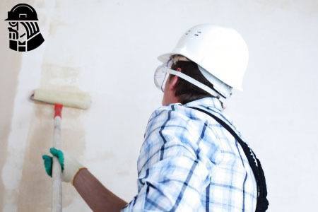 Названы лидеры по доходам среди рабочих специальностей По данным hh ru лидерами по уровню доходов стали водители со средней предлагаемой зарплатой в 162 9 тыс рублей рост на 28 за год и сварщики 162 3 тыс рублей 17 В число наиболее высокооплачиваемых рабочих профессий также вошли прорабы и мастера СМР 151 2 тыс рублей 17 монтажники 146 6 тыс рублей 36 и машинисты 143 2 тыс рублей Эксперты подчеркивают что столь динамичный рост доходов особенно у маляров штукатуров на 43 до 139 2 тыс рублей объясняется стабильно высоким спросом и ощутимой нехваткой квалифицированных специалистов на российском рынке труда kvadratnymaster