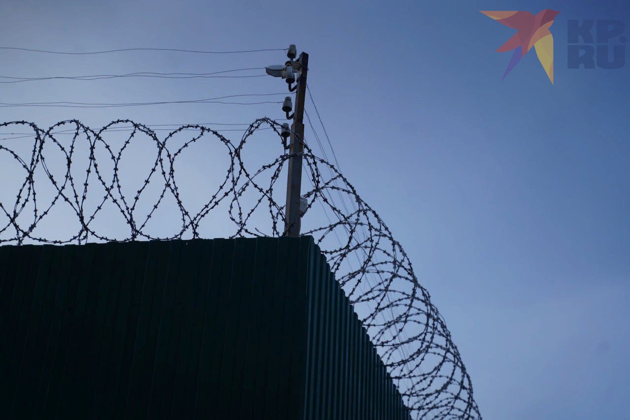 В Оренбурге задержали начальника ИК-1 Нуржигита Бикбау  Сейчас ему избирают меру пресечения в Центральном районном суде города, сообщает пресс-служба.