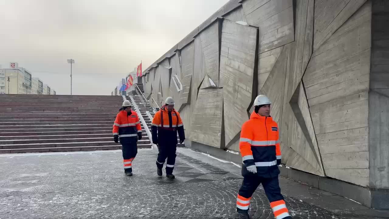 Плановое обслуживание Вечных огней в Санкт-Петербурге к 82-й годовщине освобождения Ленинграда