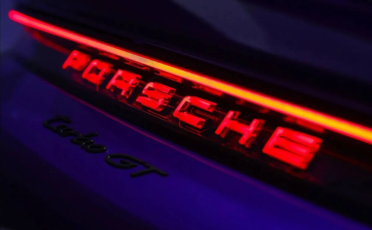 Porsche закроет несколько дочерних подразделений и сократит около 500 сотрудников чтобы сосредоточится на основном бизнесе Под сокращение попадут структуры разрабатывавшие ПО и батареи для электромобилей а также подразделение производившее двигатели для электровелосипедов vc ru transport 2918034