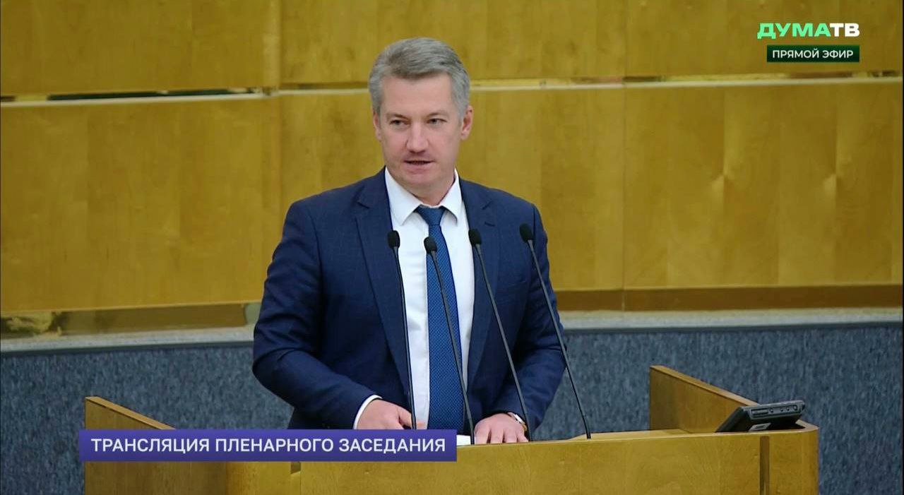 Во втором и третьем чтении единогласно приняли законопроект о создании и внедрении новой государственной информационной системы «Антикартель». Теперь, используя соответствующие алгоритмы, система будет анализировать открытые данные ЕИС и ГИС «Торги», фиксируя признаки антиконкурентных соглашений на торгах и выявляя возможные риски. Сейчас ущерб от деятельности картелей оценивается в 2% ВВП, что, естественно, приводит к росту цен. Внедрение новой системы поможет повысить эффективность расходования бюджетных средств и создать равные условия для всех участников торгов. Антон Гетта