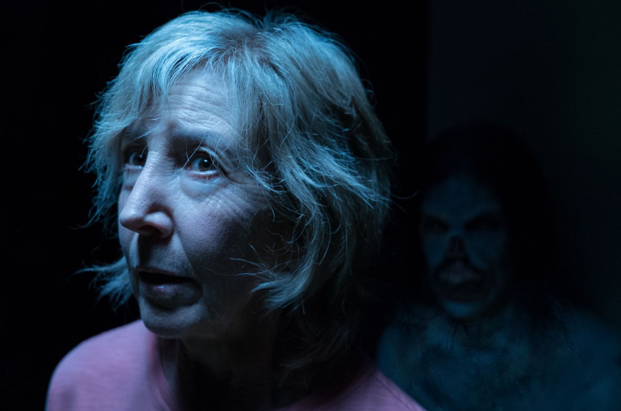 Завершились съемки нового Астрала о чем объявил режиссер фильма Джейкоб Чейз в соцсетях Сюжетные подробности новой части хоррор франшизы пока не раскрывают К роли медиума Элис Райнер вернулась Лин Шей с ней снялись Амелия Ив Брэндон Переа Сэм Спруэлл Фильм выпустят в зарубежный прокат 21 августа 2026 года Кинопоиск Новости