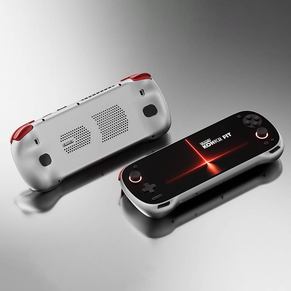 AYANEO KONKR Fit мощнейшая консоль уже в предзаказе Китайский производитель открыл прием заявок на свою новую портативку которая метит в короли рынка благодаря топовому железу и впечатляющему экрану хотя цены кусаются базовая версия за 999 получила чип ryzen ai 9 hx 370 и 16 512 гб памяти старшая модель за 1299 оснащена новейшим ryzen ai 9 hx 470 и 32 гб 1 тб главный козырь 7 дюймовый oled экран с частотой 144 гц внутри стоит огромная батарея на 80 85 вт ч для долгой игры управление на высоте стики и триггеры с датчиками холла не дрифтуют за охлаждение отвечает система с испарительной камерой вес устройства составляет внушительные 740 граммов поставки глобальной версии начнутся в апреле 2026 года Это устройство для тех кто не готов к компромиссам Steam Deck и хочет запускать AAA игры на ультрах прямо в метро если конечно руки не устанут держать почти килограмм веса Готовы отдать 100к рублей за карманный ПК Участвуй в розыгрыше Заказать сборку Наши каналы KПК