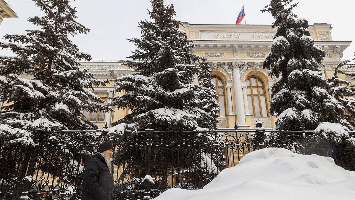 Госдума приняла закон, который дополняет критерии для получения статуса квалифицированного инвестора. Самостоятельным критерием станет уровень дохода инвестора — планка будет зависеть от того, каким ещё критериям отвечает человек.  «Неквалам» без тестирования дадут доступ к инвестпаям закрытых паевых инвестфондов   vc.ru/invest/1649599