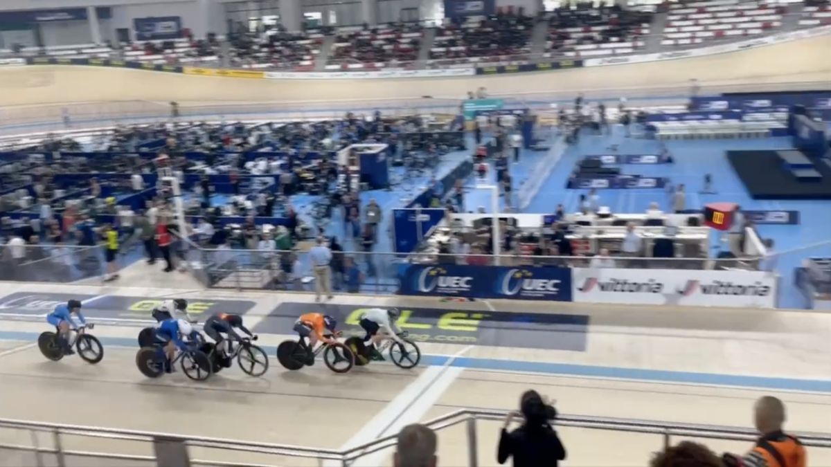 Тульская велогонщица Лысенко стала чемпионкой Европы   newstula ru fn 1798007 html Велогонщица команды Марафон Тула Алина Лысенко завоевала золотую медаль чемпионата Европы Это уже вторая медаль нашей велосипедистки на этом турнире   Прислать новость Подписаться   Мы в MAX