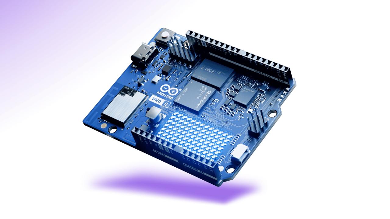 Дух свободы и опенсорса теперь принадлежит корпорации Qualcomm покупает Arduino и выпускает первую совместную плату Arduino Uno Q Новинка сочетает процессор Qualcomm Dragonwing и микроконтроллер STM32 поддерживает Linux и RTOS а также сохраняет совместимость с классическими проектами Arduino Вместе с ней представлена новая среда разработки App Lab для создания и обучения ИИ моделей rozetked me news 41994