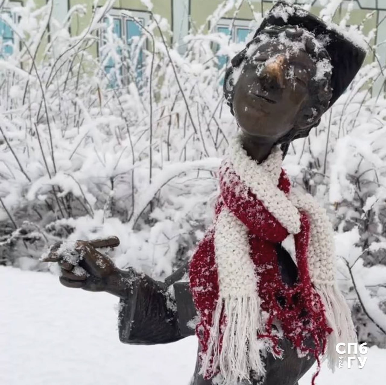 Факт  Вы знали что 224 сантиметра самая большая высота снежного покрова в Северной столице за всю историю метеонаблюдений Столько выпало в Петербурге зимой 2018 2019 годов Другие интересные факты в журнале Санкт Петербургский университет Подписаться на СПбГУ   MAX  ВК