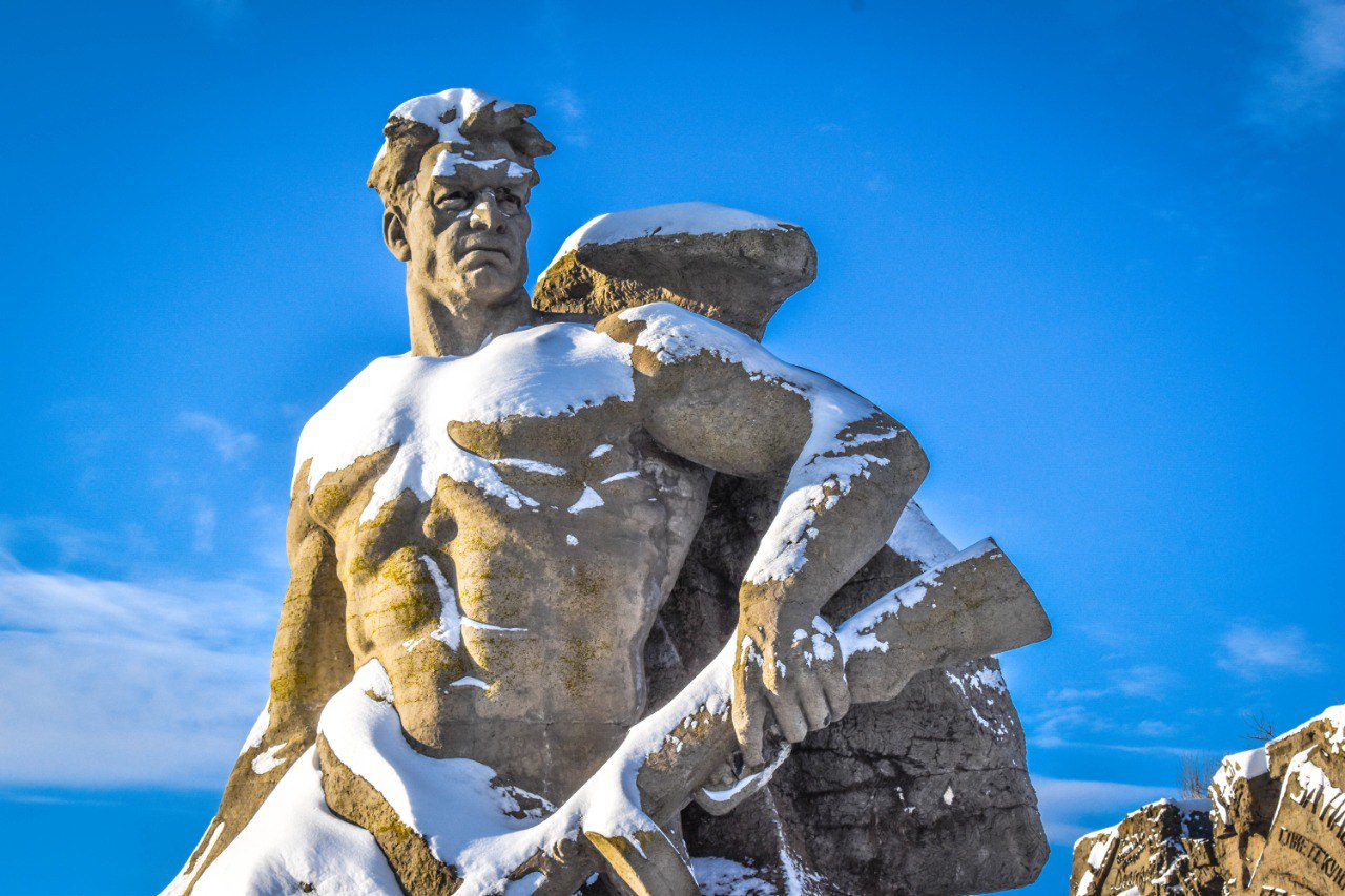 Волгоградская область готовится встретить годовщину Сталинградской Победы В честь 83 й годовщины Сталинградской Победы в Волгоградской области запланировано множество мероприятий пешеходные и тематические экскурсии полнокупольные программы военно исторические реконструкции С афишей мероприятий можно ознакомиться здесь Программа постоянно актуализируется и дополняется новыми мероприятиями тиц34 тиц34 афиша СталинградскаяБитва мероприятия афиша экскурсии Волгоград ВолгоградскаяОбласть путешествие