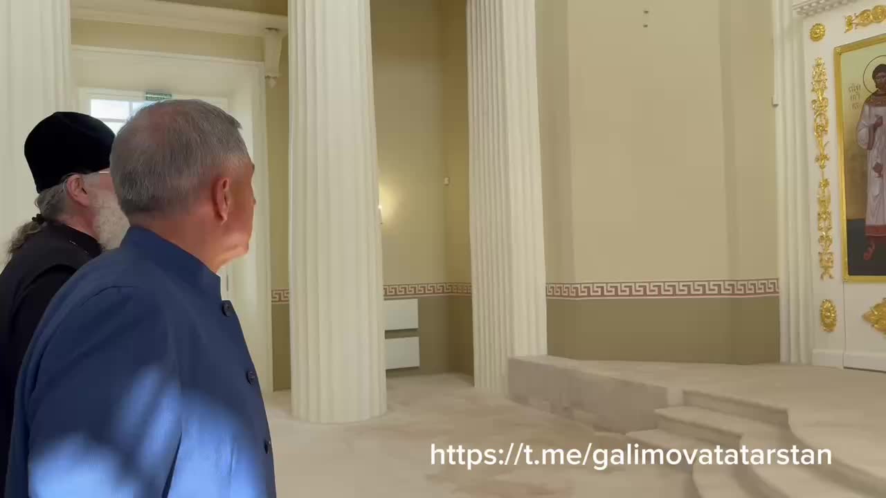 Рустам Минниханов проверил восстановление Казанского Богородицкого монастыря и храм-памятника
