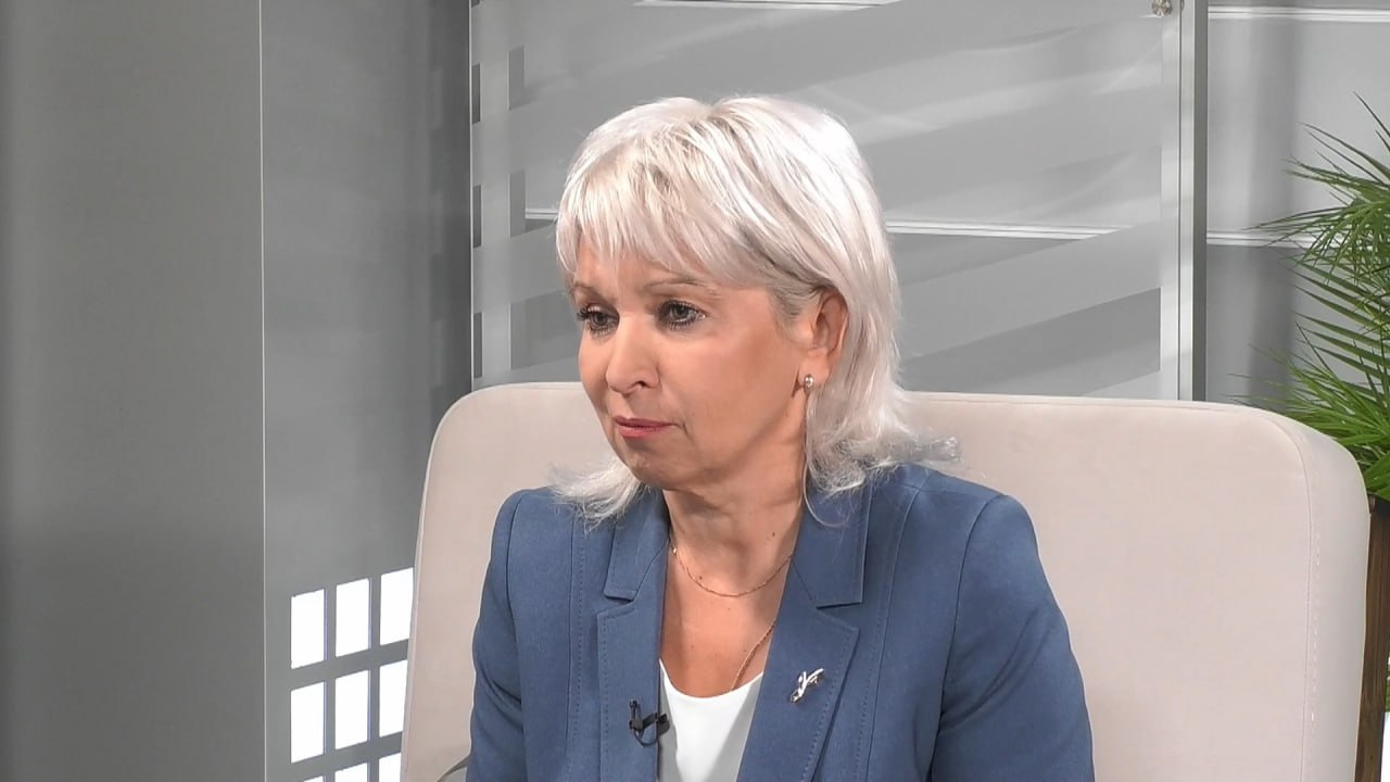 Министром образования края стала Татьяна Гридасова Документы о ее назначении подписал губернатор Михаил Котюков До этого Татьяна Гридасова почти два года занимала пост замминистра образования края eniseytv
