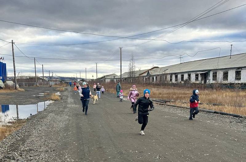 В Усть-Куйге прошел забег в рамках «Кросса наций»  В поселке Усть-Куйга прошел забег в рамках "Кросса наций", Всероссийского ежегодного массового соревнования по бегу на различных дистанциях, которое проходит во всех регионах страны. Забег каждый раз привлекает к участию все больше любителей бега и здорового образа жизни. "Кросс наций" в Усть-Куйге - это яркий пример того, как спортивные мероприятия объединяют людей разного возраста и профессий, пропагандируя здоровый образ жизни и спортивный дух.  Подробнее: