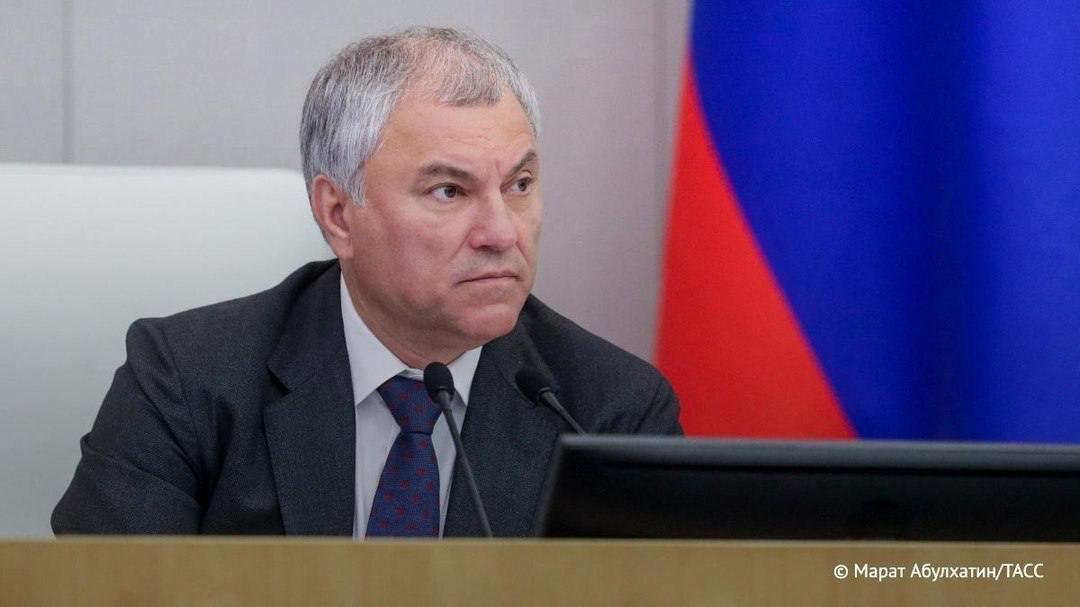 Регулирование электросамокатов следует начать с эксперимента в Москве, заявил Володин: "Проблема электросамокатов по-разному звучит в регионах, поэтому единый подход к ее решению не будет эффективным". / Москва