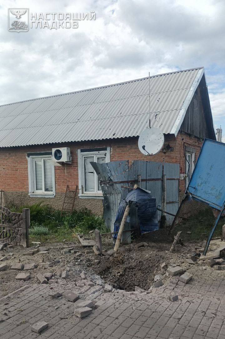 Село Новая Таволжанка Шебекинского округа попало под обстрел ВСУ. Ранен мирный житель. Женщину с осколочным ранением ноги бойцы самообороны доставили в Шебекинскую ЦРБ. Для дальнейшего лечения пострадавшая будет переведена в городскую больницу №2 г. Белгорода. Повреждено частное домовладение, информация о других последствиях уточняется. - губернатор ЧП Белгородская область - подписаться Написать нам Чат - перейти