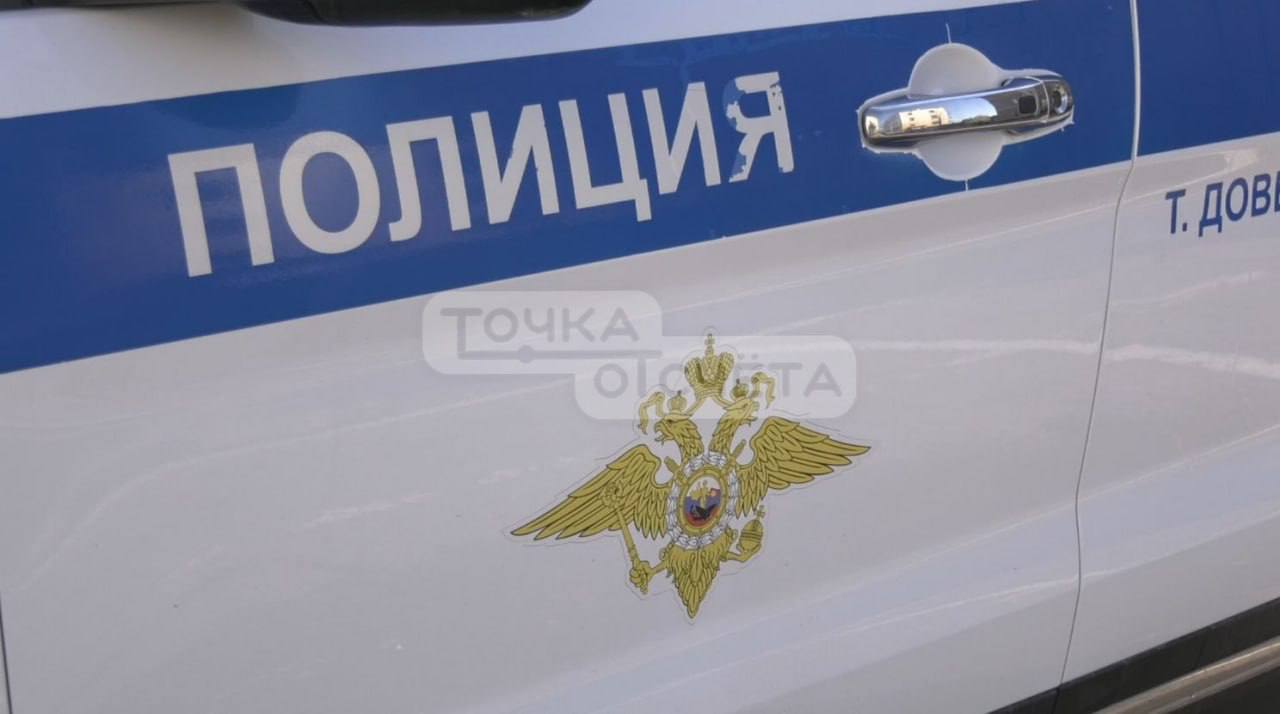 Один таджик и 14 узбеков: владельца нескольких квартир в Поронайске уличили в махинациях с пропиской  Житель Поронайского района - владелец нескольких квартир - попался на фиктивной регистрации иностранцев. В общей сложности он прописал у себя 14 узбеков и одного таджика, при этом фактически для проживания жилплощадь им не предоставлял.  В УМВД России по Сахалинской области сообщили, что фигурантом уголовного дела стал мужчина 1975 года рождения.  "В ходе разбирательства выяснили, что намерений предоставить жилое помещение для пребывания данных лиц у фигуранта не было и по указанному адресу они никогда не проживали", - отметили в ведомстве.  В действиях сахалинца усмотрели признаки преступления по ст. 322.3 УК РФ.