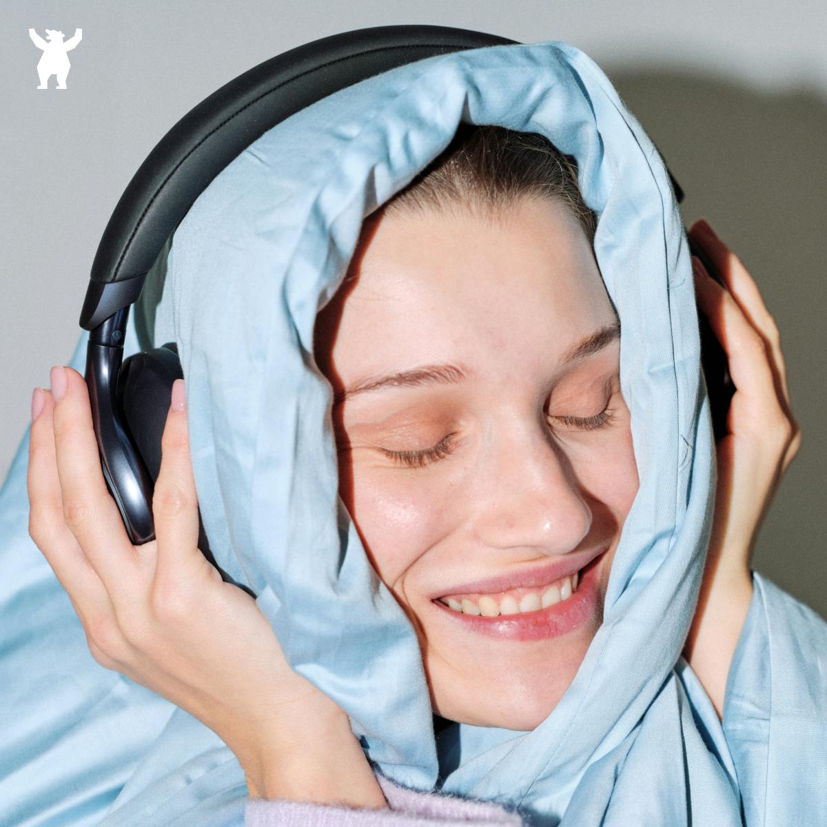 Холдинг МТС Медиа сменит название на ON Медиа С 4 декабря ключевые сервисы начнут работать под новым брендом и обновят названия KION   КИОН МТС Музыка   КИОН Музыка Строки   КИОН Строки KIONFILM   ON Студия МТС Лейбл   ON Лейбл Пользователи смогут оформить единую медиаподписку КИОН Топ Туда войдут онлайн кинотеатр КИОН стриминговый сервис КИОН Музыка и light версия каталога КИОН Строки Офлайн мероприятия будет продюсировать подразделение ON Шоу раньше у него не было отдельного бренда Больше про ребрендинг на Russian Business rb ru