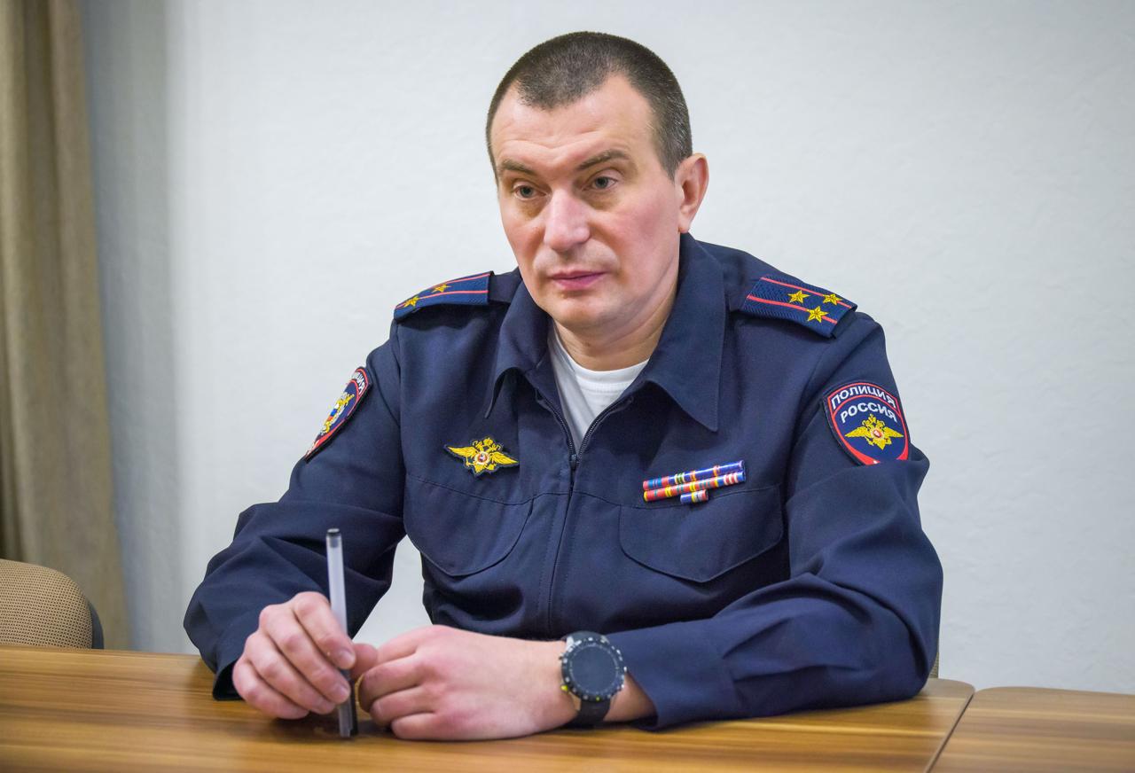 Начальника полиции Челябинска Меньшенина отправили в отставку Глава УМВД по Челябинску Андрей Меньшенин уволен Информация о нем пропала из раздела Структура на официальном сайте областного полицейского главка Вся актуальная информация доступна на сайте ГУ МВД по Челябинской области прокомментировали в ведомстве Как сообщил Вечерке собственный источник приказ об отставке силовика подписал министр внутренних дел РФ Владимир Колокольцев Теперь на сайте челябинского управления МВД начальником значится Михаил Власов Он будет исполнять обязанности Меньшенина Подписаться на vecherchel   Голосовать за канал