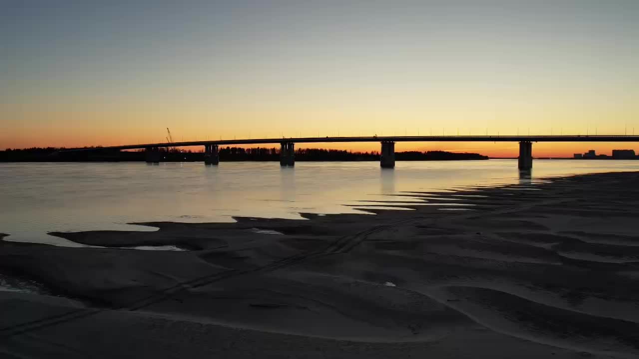 Открытие нового моста в Сургуте: 300 тысяч машин за три месяца