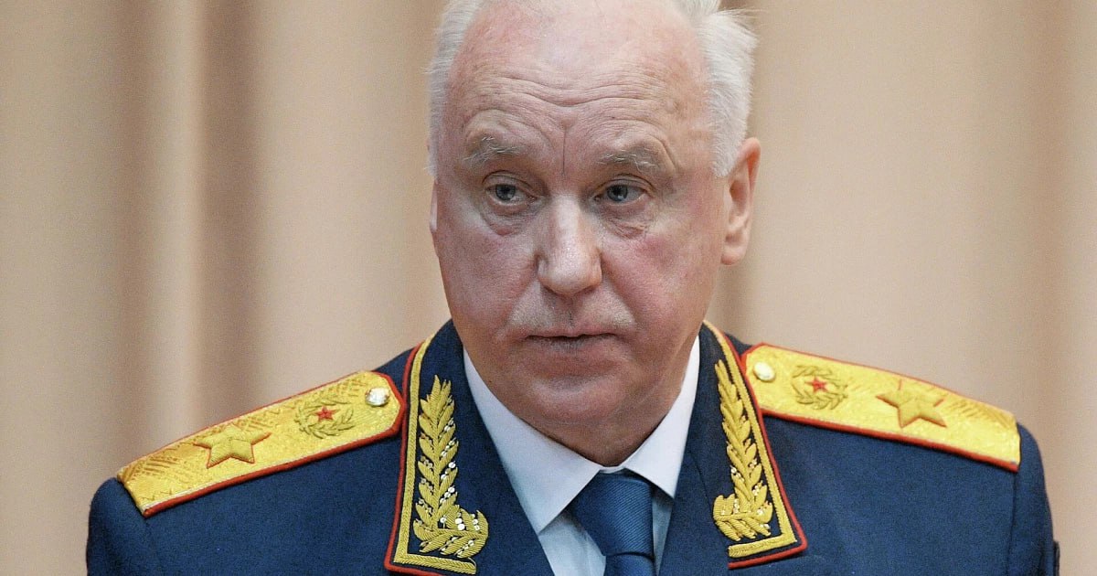 Бастрыкин заинтересовался нарушением прав многодетной семьи в Краснодарском крае Председатель СК России поручил повторно доложить о деле многодетной семьи из Краснодарского края, чьи жилищные права нарушены. Семья, состоящая из шести человек, проживает в аварийном доме и не получила новое жилье, несмотря на решение суда 2022 года. Предлагаемая малогабаритная квартира не пригодна для их проживания двух взрослых и четверых детей. Расследование ведется по поручению А.И. Бастрыкина. Исполнение поручения контролирует центральный аппарат СК. Sputnik / Рамиль Ситдиков /фото/видео для публикации или заказать рекламу: «Утренний Юг»