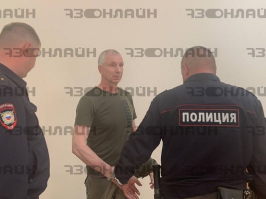 Ульяновский областной суд рассмотрел апелляцию прокуратуры на приговор лидеру группировки «УЗТС» Олегу Оброкову среди пацанов известен как Абрек . По версии следствия, он организовал деятельность ячейки запрещённого в РФ движения «АУЕ» Гособвинение хотело ужесточения приговора, но коллегия судей ему отказала. С этого дня приговор Оброкову вступил в законную силу Подписывайтесь: 73online Присылайте новости