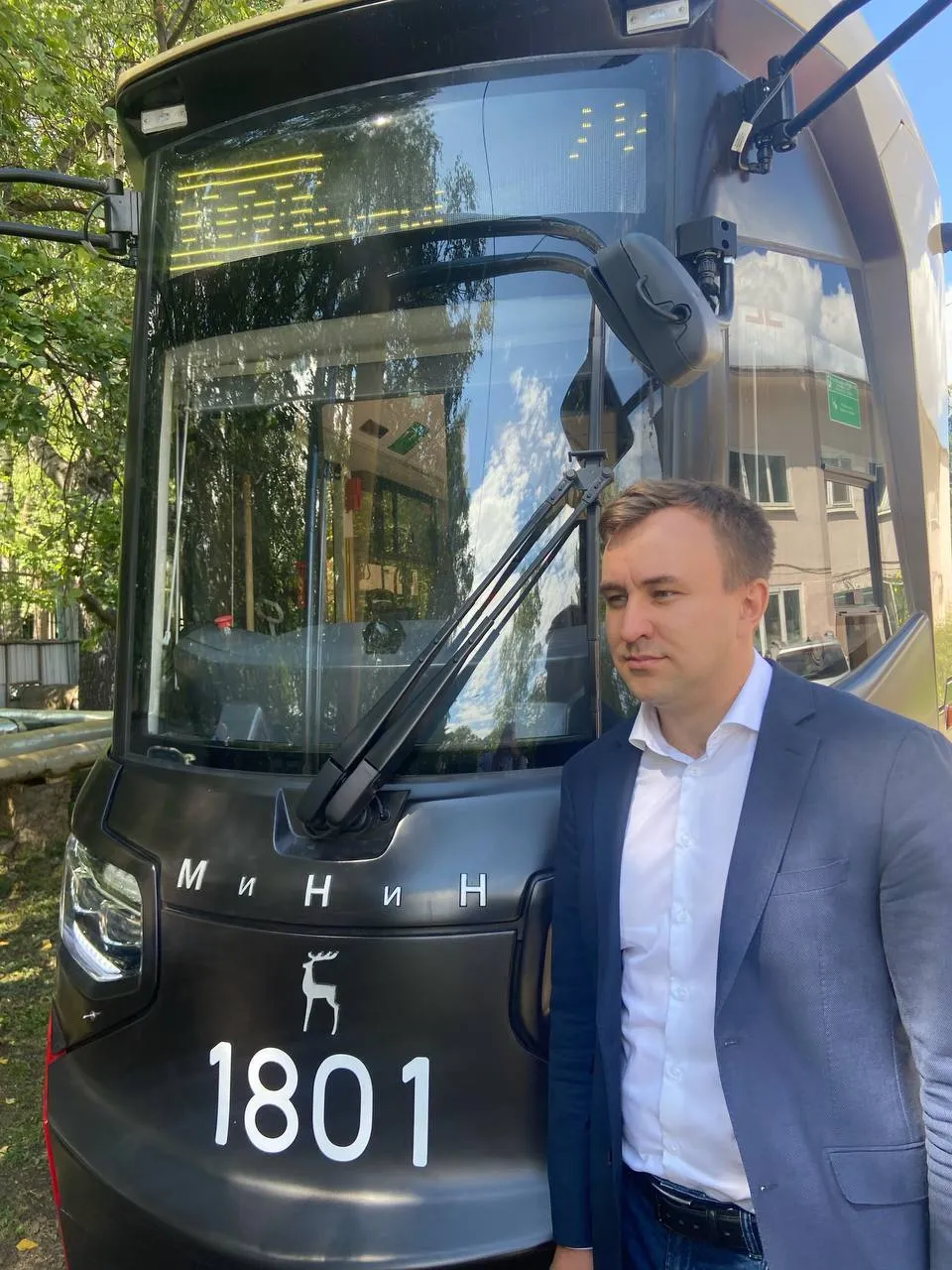 144 односекционных трамваев поставили в Нижний Новгород 107 км путей где завершены работы по реконструкции 7 трехсекционных трамваев из 26 уже в городе Еще строятся станции метро новая линия канатной дороги дублер проспекта Гагарина и в планах Восточный обход Это не полный список Это все о транспортных проектах Нижнего Новгорода где реализуются самые масштабные и важные проекты для развития региона Подробнее о всех проектах вы можете узнать здесь   t me mylovetransportnn 1058