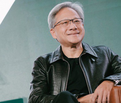 Глава NVIDIA Хуанг заявил, что ограничение поставок GPU в Китай дает эффект, обратный ожидаемому Основатель и генеральный директор корпорации NVIDIA Дженсен Хуанг раскритиковал санкции США против Китая, ограничивающие поставки в страну ИИ-ускорителей. По мнению топ-менеджера, запретительные меры лишь стимулируют развитие китайского производства. Читать далее