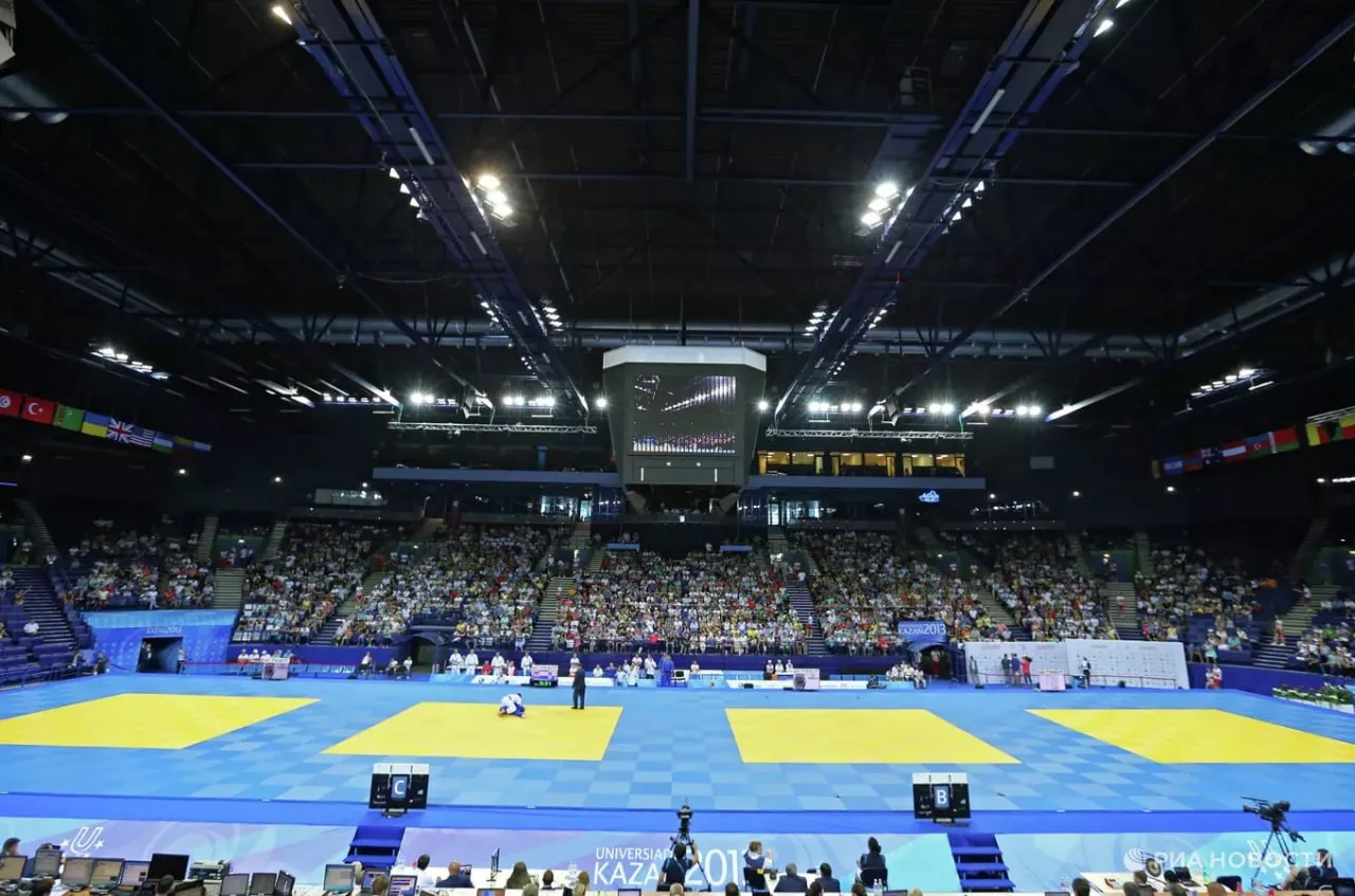 Российский борец вольного стиля Башир Магомедов выиграл чемпионат Европы по спортивной борьбе в категории до 65 килограммов В категории до 57 килограммов серебро завоевал другой российский боец Муса Мехтиханов В категории до 70 килограмм победил наш борец вольного стиля Давид Баев Подписывайтесь на РИА Новости Спорт в Mакс