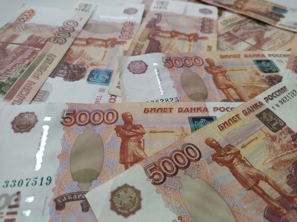 Мишустин МРОТ достиг 27 тысяч рублей   newsorel ru fn 1808889 html МРОТ в России достиг 27 тысяч рублей после очередного повышения Узнайте сколько россиян это коснулось и как часто растёт минимальная зарплата   Прислать новость Подписаться   Мы в MAX