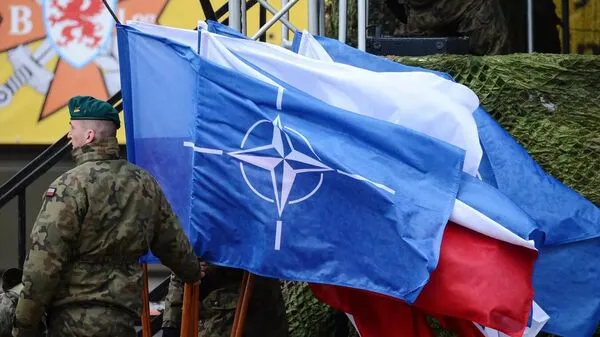Словения намерена провести референдум по выходу из НАТО Новый председатель Государственного собрания Словении лидер партии евроскептиков Правда Зоран Стеванович заявил о намерении организовать референдум по вопросу выхода страны из состава Североатлантического альянса Об этом 13 апреля сообщил телеграм канал Украина ру