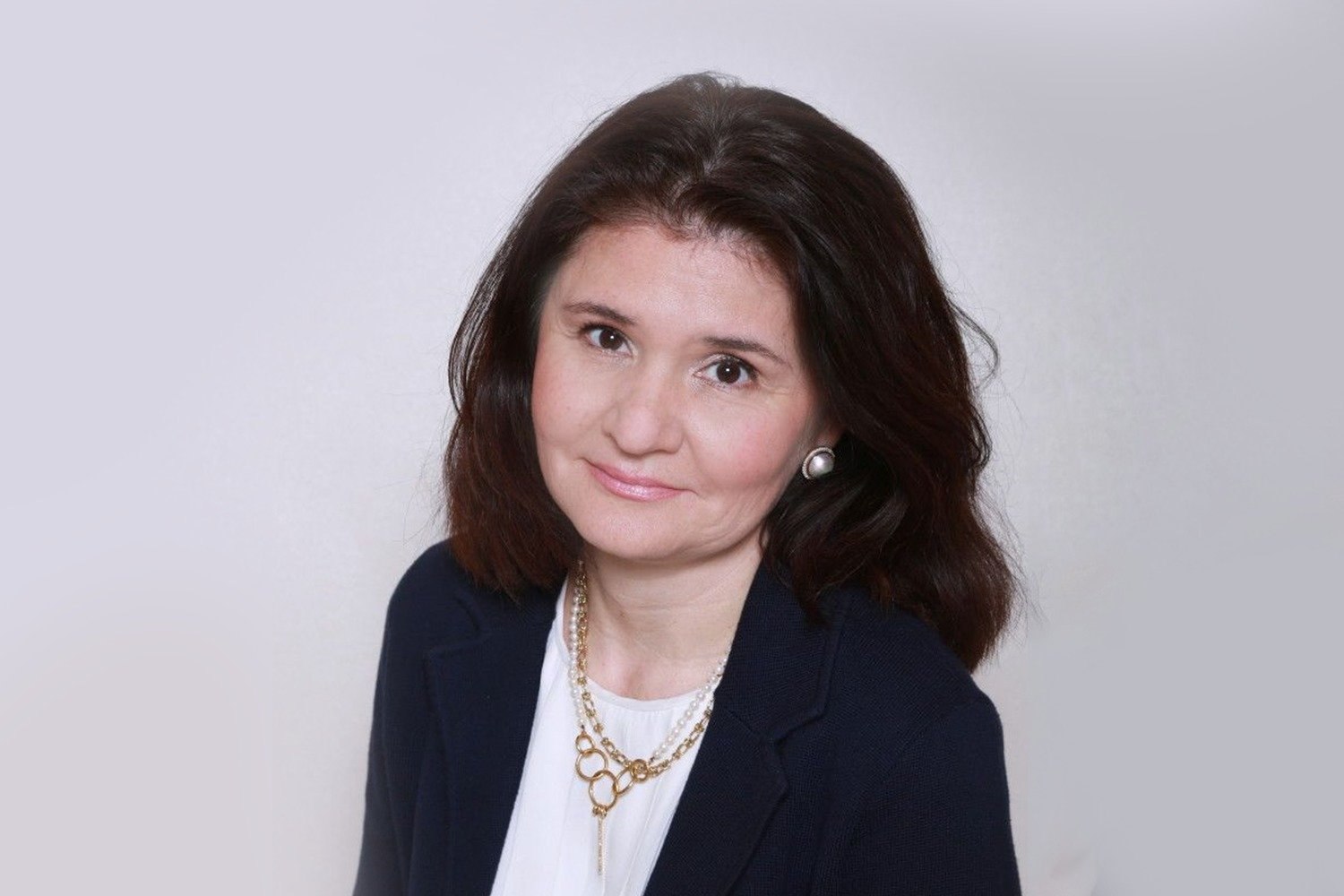 Диана Абдулганиева стала врио ректора КГМУ Прежний руководитель университета Алексей Созинов с сегодняшнего дня покинул должность На прошлой неделе он стал председателем комитета Госсовета республики по соцполитике rv shorts
