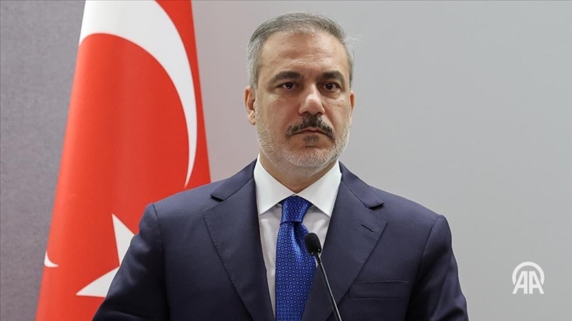 Глава МИД Турции Хакан Фидан в понедельник 10 ноября совершит визит в США Об этом сообщили в Министерстве иностранных дел Турции в воскресенье 9 ноября 24 7 в сутки с Агентством Анадолу