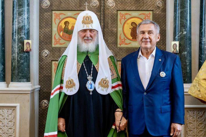 Патриарх Кирилл наградил Рустама Минниханова редчайшим орденом РПЦ Орден присуждается главам государств и правительств, а также выдающимся деятелям за серьезный вклад в укрепление межрелигиозного сотрудничества, дружбы и мира между народами